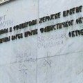 Vandali na Čačalici: Uoči Uskrsa oskrnavljena obeležja crvenoarmejcima u spomen-parku u Požarevcu