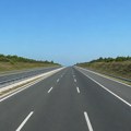 Policija zaustavila vozača koji je vozio u suprotnom smeru na auto-putu Novi Sad-Beograd