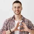 Pet saveta jednog filozofa kako da postanete najomiljenija osoba u prostoriji