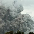 Anak Krakatau eruptirao, obustavljeni letovi na aerodromu u Džakarti