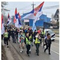 Studenti u Niš idu i peške i biciklima, usput ih dočekuju, ali ima i onih koji vređaju