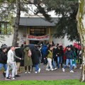 Studenti blokaderi uzurpirali Kliniku za stomatologiju u Nišu; Proveravaju da profesori daju potpise