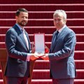 Orden za Genija: Milatović odlikovao Savićevića