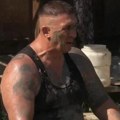 Kristijan skočio sa mosta na glavu! Golubović ima u planu da napravi plažu, a sad je uradio nešto što je sve ostavilo bez…