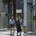 Teško nevreme pogodilo svetsku prestonicu! Putevi paralisani, ulice poplavljene: Obustavljen železnički i vazdušni saobraćaj…
