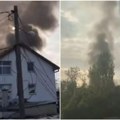 Veliki Požar u Železniku, ima mrtvih: Gust dim kulja iz kuće, vatrogasci se bore sa vatrenom stihijom (video)