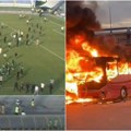 Horor na fudbalkoj utakmici! Prekinut veliki derbi, sudija povređen, klupski autobus potpuno izgoreo