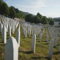 Сребреница, 30 година касније: Одржана комеморација у Поточарима, сахрањени посмртни остаци седам жртава