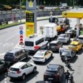 'Samo o tome pričaju': Daleko od rata u Ukrajini, kriza s gorivom glavna briga u Rusiji