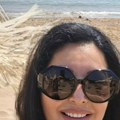 U providnom na bazenu, pa pokazuje gole noge na plaži Dragana Mirković se skroz opustila u Španiji: Puca od samopouzdanja…