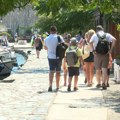 "Na svakog da budu po 2 policajca da ih pohvataju gole po ulicama" Pljušte kazne od 200 evra u Crnoj Gori, ljudi se šokiraju…