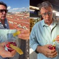 Јован Мемедовић једе туршију на улици: Попео се на кров пијаце и све одушевио (видео)