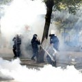 Policija upotrebila gumene metke i suzavac protiv demonstranata u Tirani