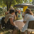 Sunce, smeh i Sebambed na Adi: Druženje i edukacija za zdravu kožu bez kompromisa