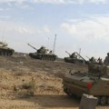 Egipat šalje tenkove na granicu: Kairo će omogućiti lečenje ranjenih Palestinaca u svojim bolnicama