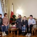 Šestoro ukrajinske dece vraćeno iz Rusije uz posredovanje Katara