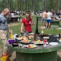 Da li roštiljanje za 1. Maj kvari vaskršnji post? Brojni Srbi u dilemi, a sveštenik otkriva šta kažu crkvena pravila