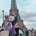 Podvig vredan divljenja! Užički Supermen posle 85 dana hoda stigao u Pariz: "Spreman sam da idem na Olimpijadu!" (foto)