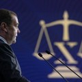 Medvedev: Kremlj bi mogao da razmotri davanje nuklearne tehnologije neprijateljima SAD