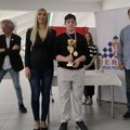 Jovan MESELDžIJA iz elemira najbolji u državi: Podigao pehar na Prvenstvu osnovnih škola Srbije u šahu