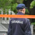 Sručio se deo plafona na ulazu u stambenu zgradu na Bežanijskoj kosi
