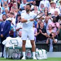 Novak ponovo pumpao na Vimbldonu: Đoković lako do pobede protiv Kecmanovića