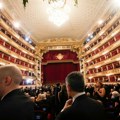 Zabranjen ulaz u pozorište bez prikladne odeće: Onima koji ne budu ušli neće biti vraćen novac od ulaznice