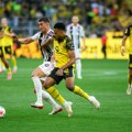 Vlahović zaigrao za Juve - svi pričaju o "traljavom" šutu i tapšanju Tudora VIDEO