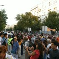BLOG UŽIVO Protesti ispred Pete beogradske gimnazije i Filozofskog fakulteta u Novom Sadu