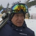 Sretenu je 90, a skija ko momčić! Najstariji skijaš na Torniku bira samo crne staze! Nekad bio gimnastičar, a sad kliza…