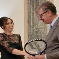 VIDEO: Jelena Janković ambasadorka "Ekspo 2027", poklonila Vučiću reket