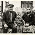Poljak objavio staru fotografiju rođaka iz Srbije i potražio njihove potomke na Fejsbuku - usledio je rasplet koji niko nije…
