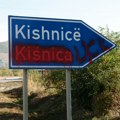 Grafit OVK na ulazu u selo Kišnica kod Gračanice