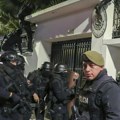 Meksiko prekida diplomatske odnose sa Ekvadorom nakon što je policija izvršila raciju u ambasadi