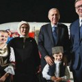 Erdogan doputovao u Beograd: Na aerodromu Nikola Tesla dočekao ga predsednik Srbije