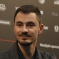 Stevan Filipović ispred kordona policije pročitao zakletvu koju su oni položili