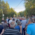 Novi kontejneri, LED-rasveta i mini-busevi – planovi za meštane naselja Vinik kod Niša
