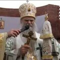 Otkriven spomenik mitropolitu Amfilohiju: Matija Bećković odlikovan najvišim činom (Foto)