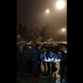 VIDEO Protest u Petrovaradinu zbog uvođenja naplate parkiranja: Potpisuje se peticija