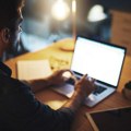 Ko je bolji za srpske novčanike - klasični turisti ili digitalni nomadi? Ovi drugi ostavljaju više, ali nas više i koštaju.…