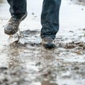 Katastrofa na ostrvu! Tajfun Mekhala podigao bujične poplave, škole zatvorene, stotine ljudi evakuisano