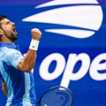 Novak Đoković u polufinalu US opena, više problema imao sa publikom nego sa Tejlorom Fricom