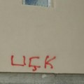 Nova provokacija: Grafit OVK kod Gračanice, prefarban naziv sela na srpskom
