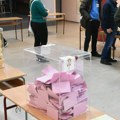Vučić: MUP utvrdio da nijedan od 496 poziva za glasanje nije bio „fantomski“