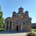 Služena liturgija u manastiru Gračanica; Teodosije: Ovde smo da pokažemo vernost veri