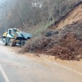 Odron na ulazu u Ovčarsko-kablarsku klisuru, usporen saobraćaj