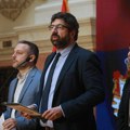 Lazović kaže da vlast pokušava da manipuliše procesom za izbor članova Saveta REM, Brnabić uvraća optužbe