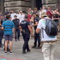 Napeto ispred ETF-a: Policija došla do stepeništa, studenti tvrde da je opet narušena autonomija Univerziteta
