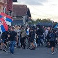 Protivnici blokada: Tuča pristalica SNS-a