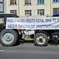 Protest poljoprivrednika: Traktori stigli ispred Banovine (FOTO, VIDEO)